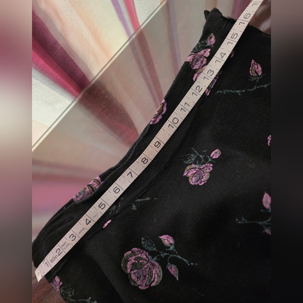 Vintage Floral Black Full Skirt With Metallic Pink Floral Background Large - Picture 3 of 4